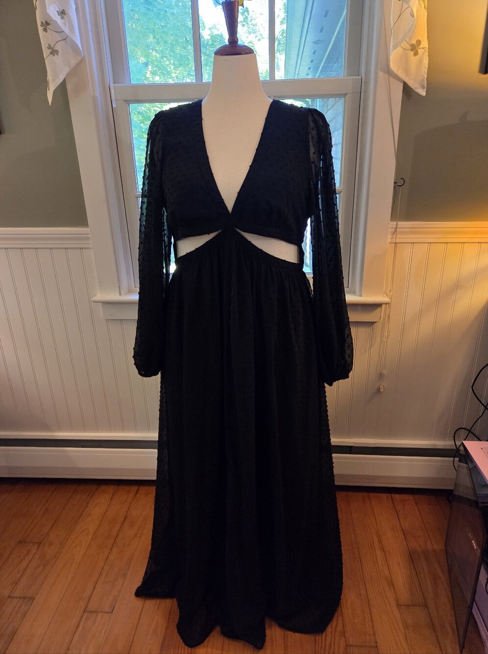 Lively Ghosts Celestra Dress - Picture 11 of 14